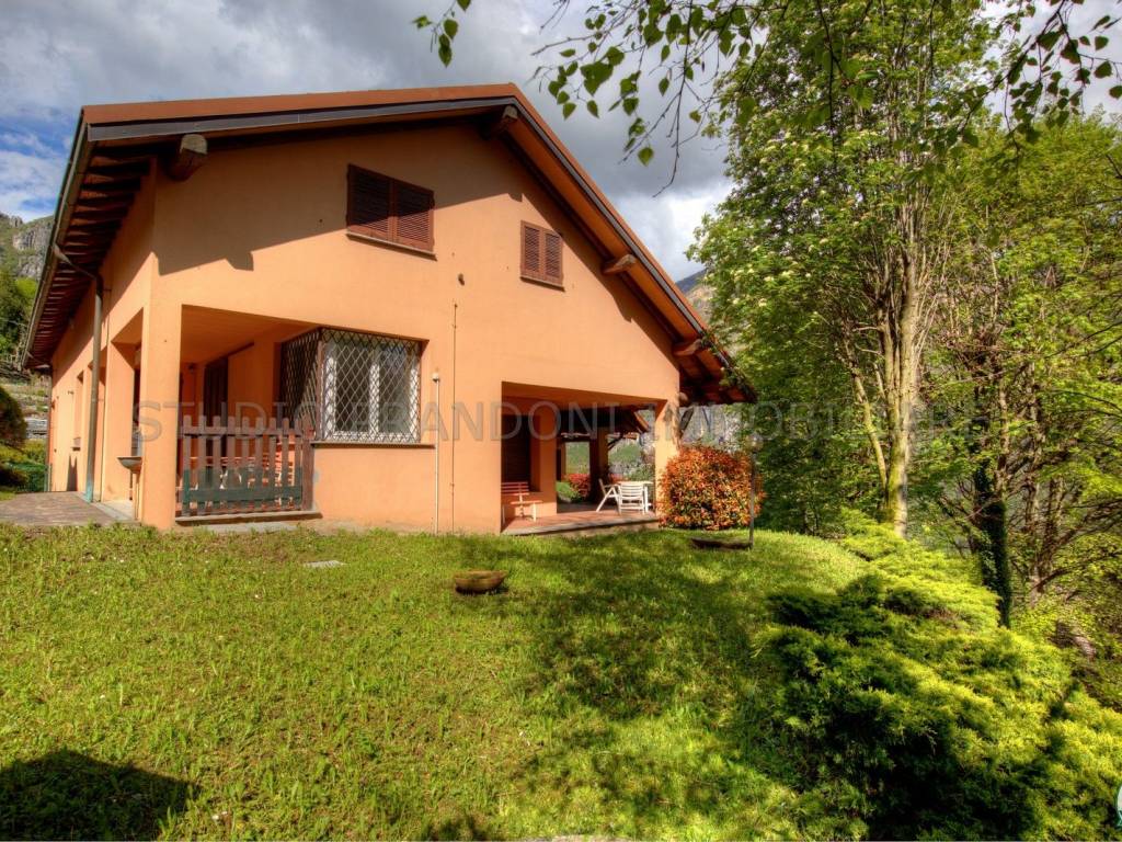 Villa a Ballabio in Via Roncaiolo, 6 - Foto 3