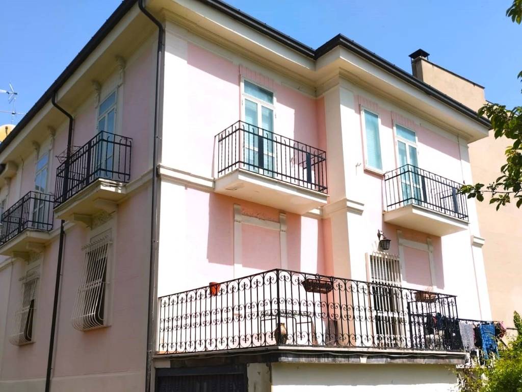Villa a Avezzano in Via Monsignor Pio Marcello Bagnoli, 162 - Foto 4