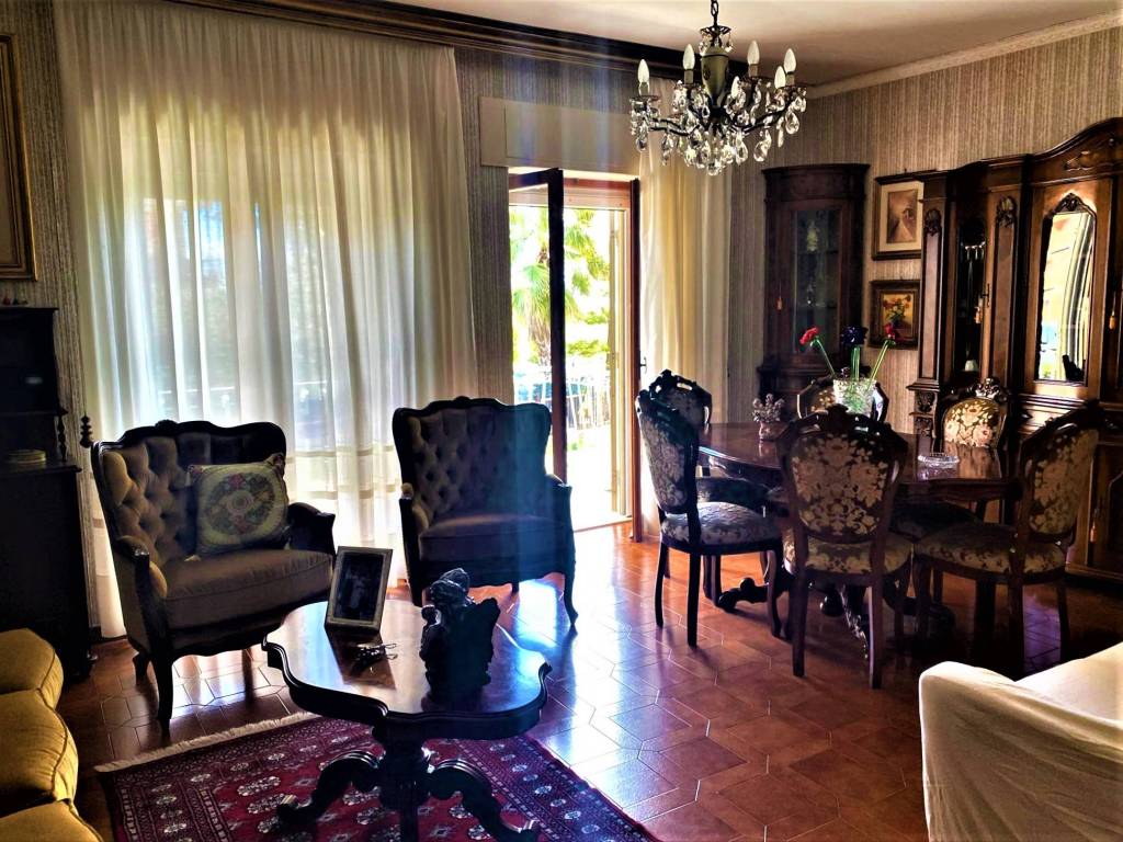 Appartamento a Vibo valentia in Via Pier Paolo Pasolini - Foto 4