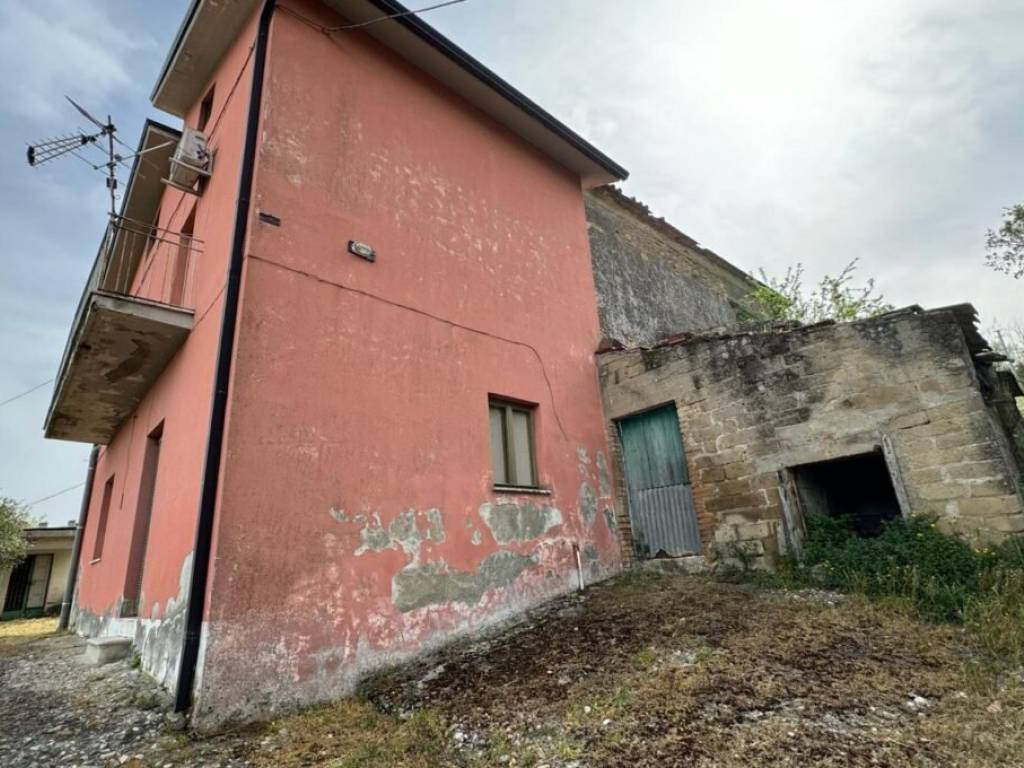 Rustico / casale a Benevento in Contrada Madonna della Salute - Foto 2