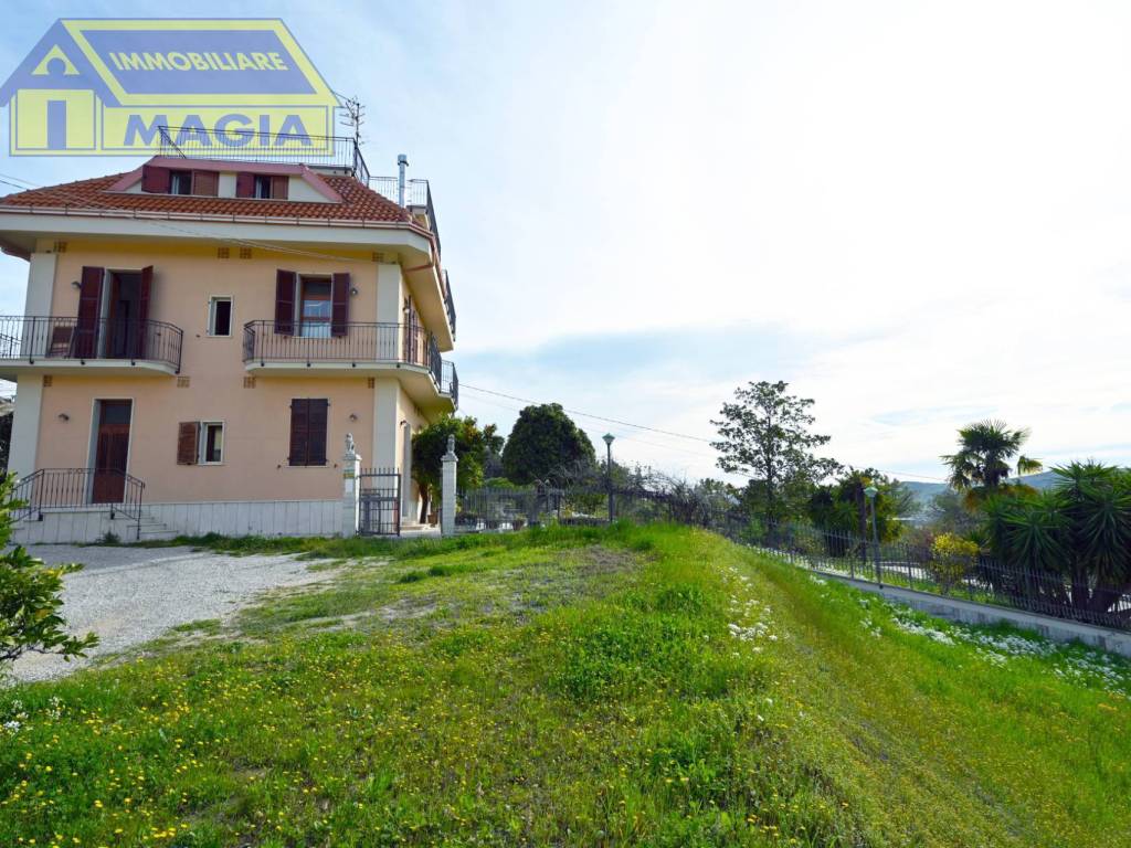 Casa indipendente a Castel di lama in Via Giovanni Boccaccio - Foto 2