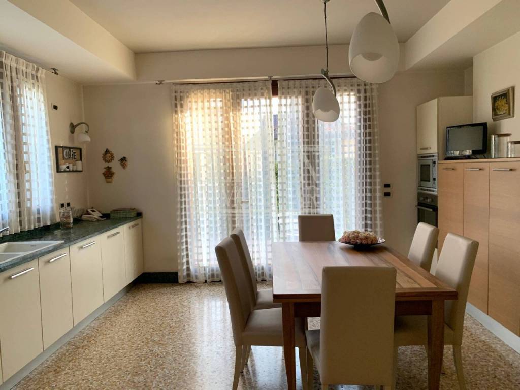 Villa a Vicenza in Via Luino - Foto 3