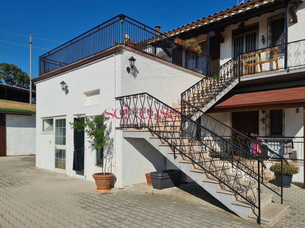 Rustico / casale a Roccastrada in Roccastrada - Foto 3