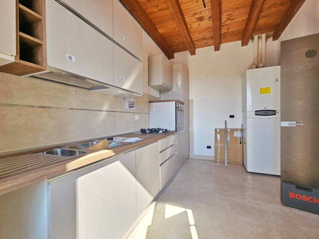Appartamento a Sarzana in Vicolo Turì, 42 - Foto 3