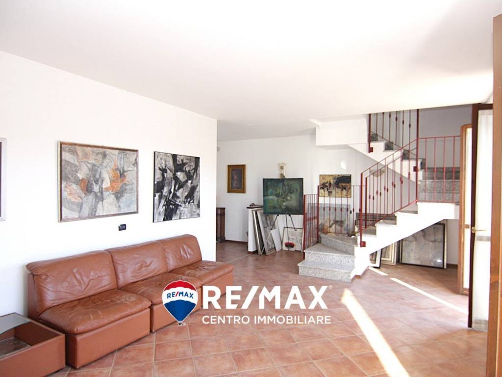 Appartamento a Induno olona in Via Sacro Monte - Foto 3