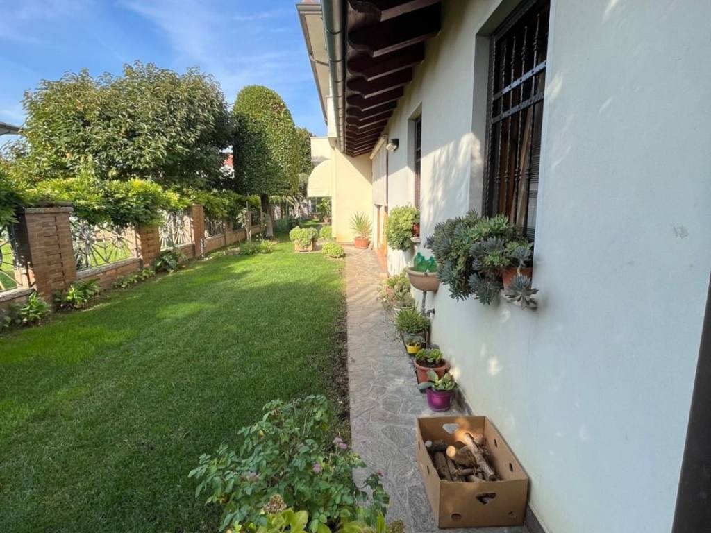 Villa a Campodarsego in Via Giuseppe Verdi, 91 - Foto 4