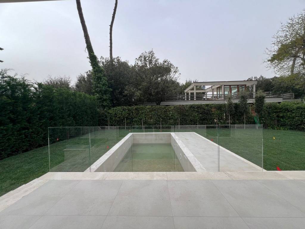 Villa a Pietrasanta in Via Enrico Toti, 46 - Foto 4