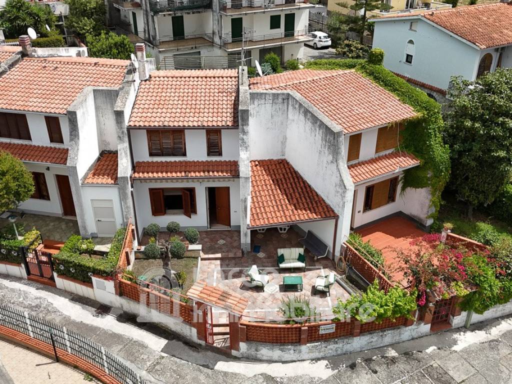 Villetta a schiera a Scalea in Via Pablo Picasso - Foto 2