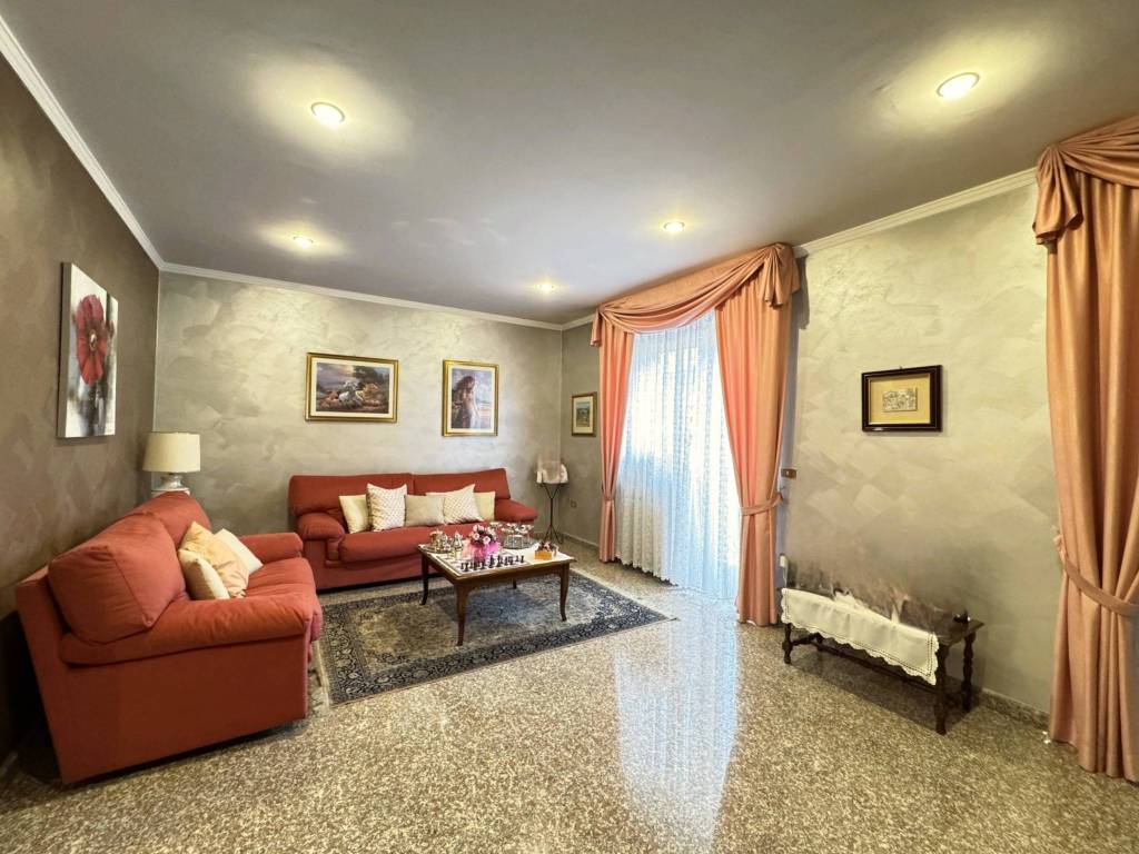 Casa indipendente a Avezzano - Foto 2
