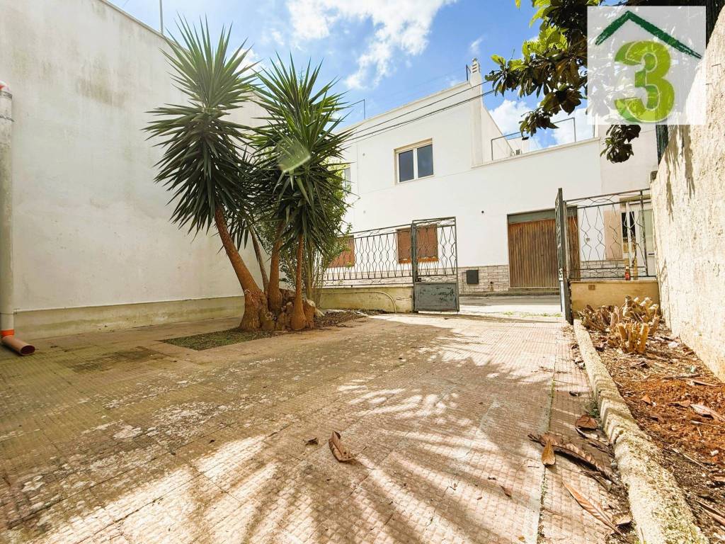 Casa indipendente a Tricase in Via Guido De Ruggiero - Foto 3