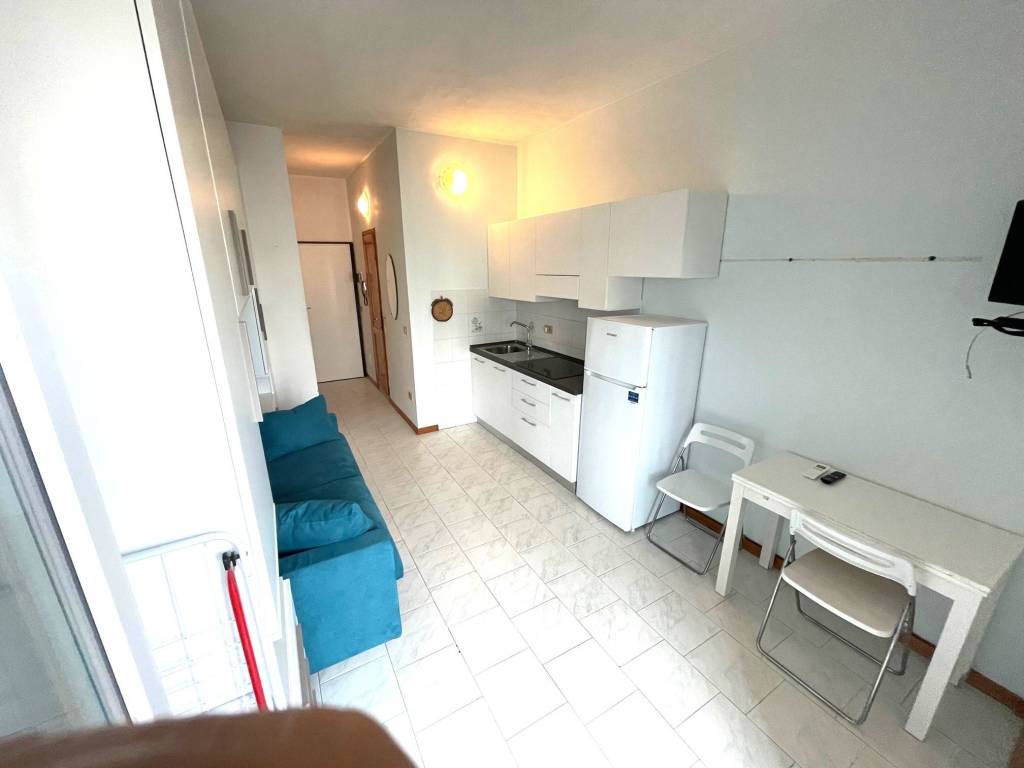 Appartamento a Comacchio in Viale Giovanni Pascoli, 14 - Foto 2