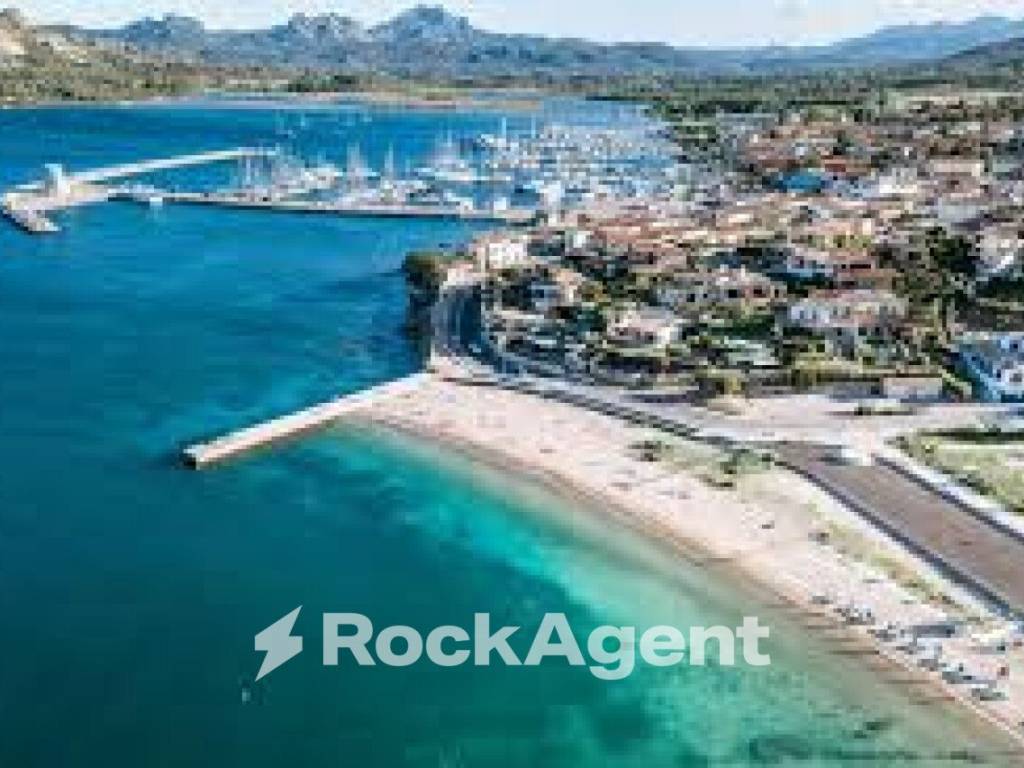 Appartamento a Arzachena in Via Giovanni Fresi - Foto 3