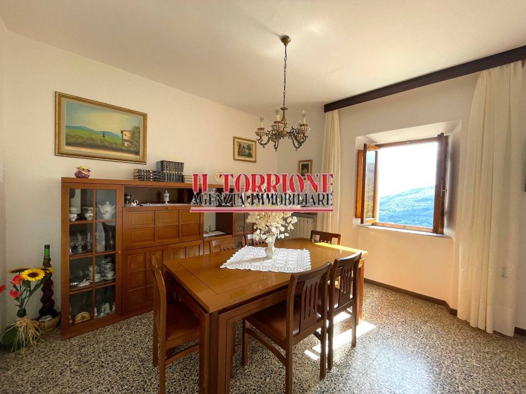 Casa indipendente a Pescia in Via Val di Torbola - Foto 2