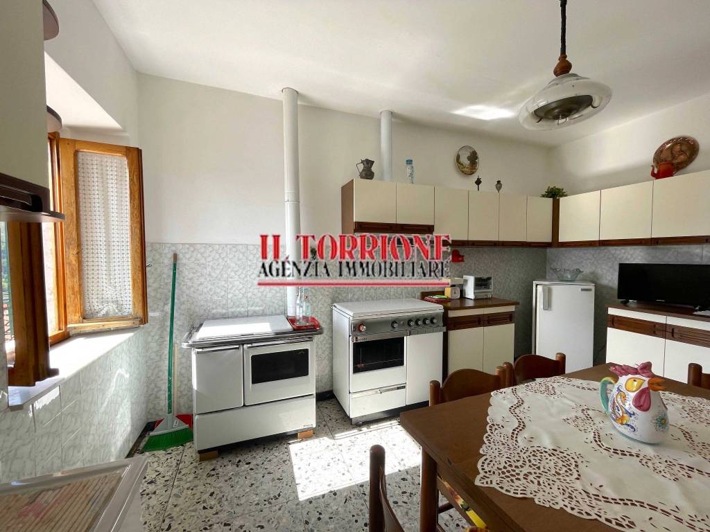 Casa indipendente a Pescia in Via Val di Torbola - Foto 5