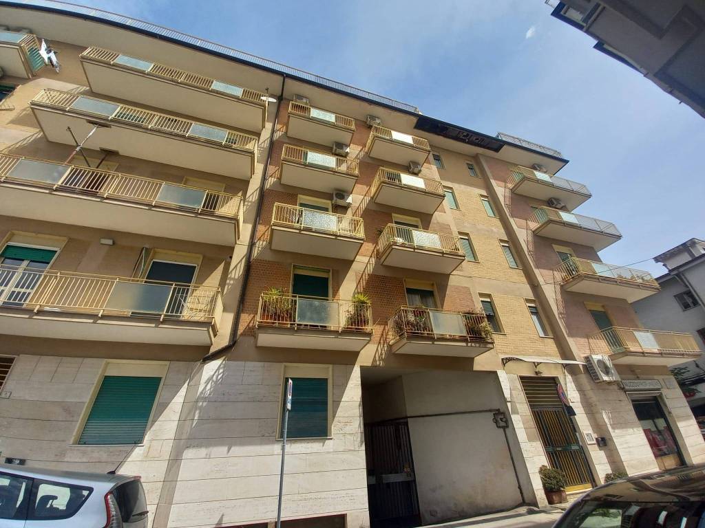Appartamento a Caserta in Via Piave, 8 - Foto 3