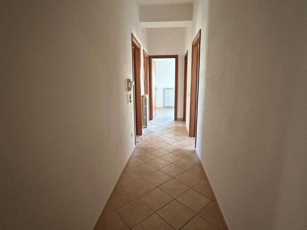 Appartamento a Vibo valentia in Via Eugenio Montale - Foto 4