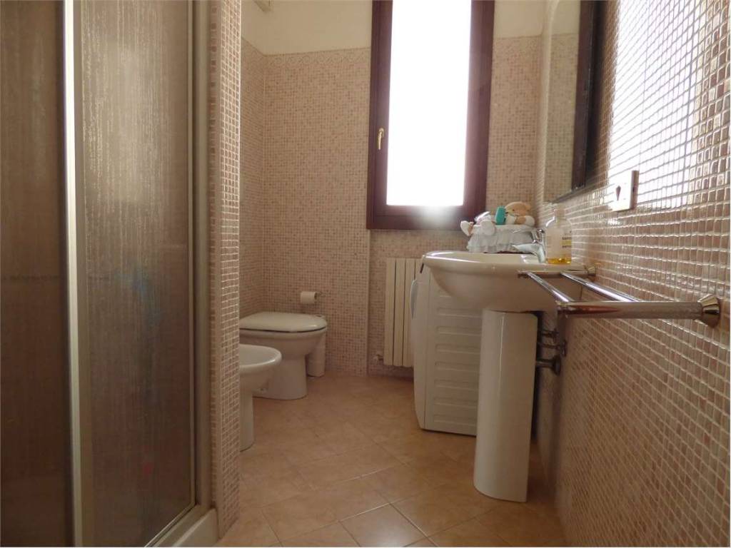 Villa a Casalpusterlengo in VIA ETTORE GASTALDI , 49 - Foto 5