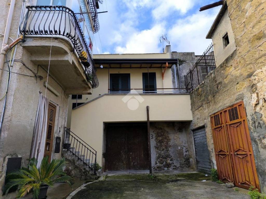 Appartamento a Palermo in Cortile Giardina, 6 - Foto 1