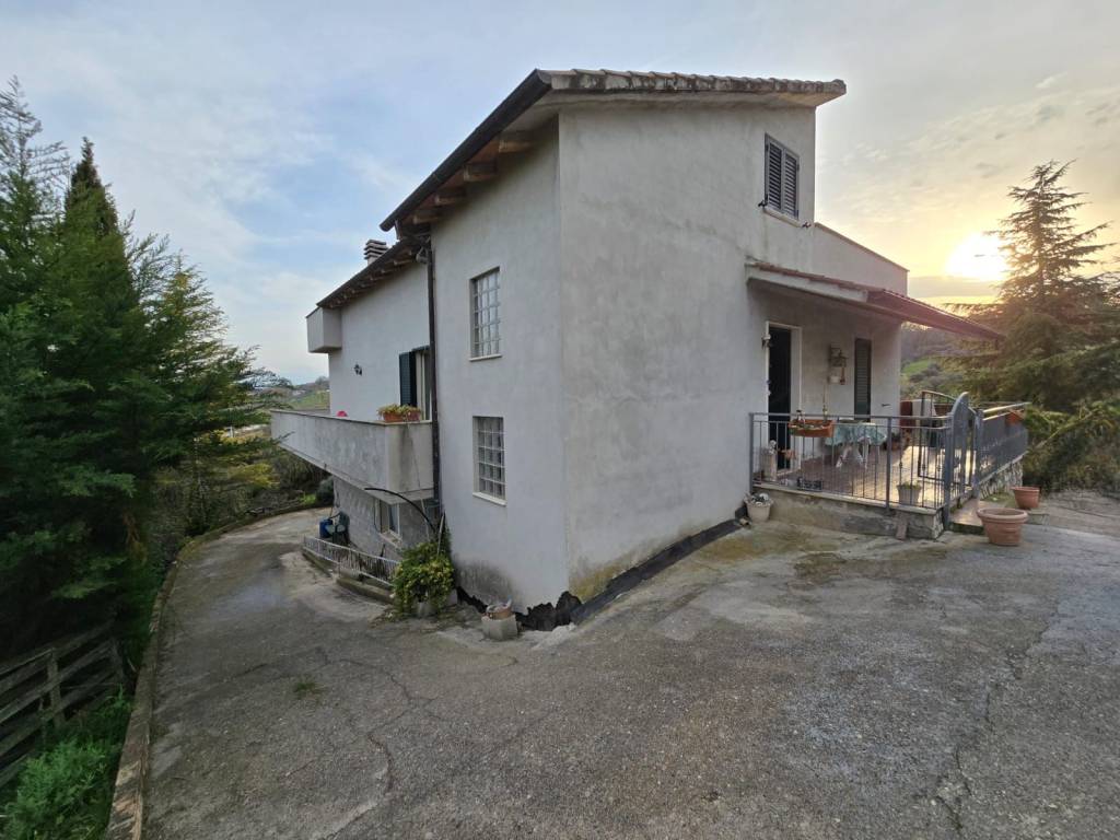 Villa a Spoltore in Via Valle Tornello - Foto 3