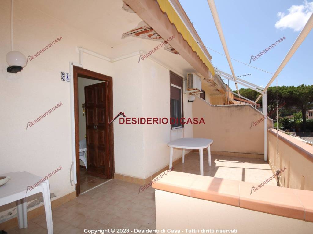 Appartamento a Campofelice di roccella in Viale Himera, 21 - Foto 2