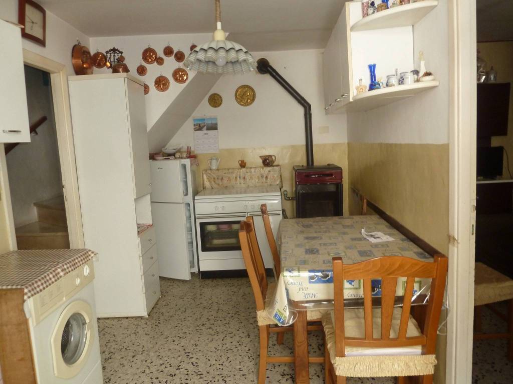 Casa indipendente a Pereto in Via Vittorio Veneto - Foto 2