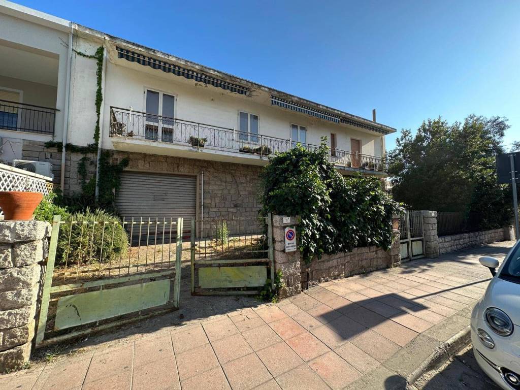 Casa indipendente a Valledoria in corso Europa, 120 - Foto 2