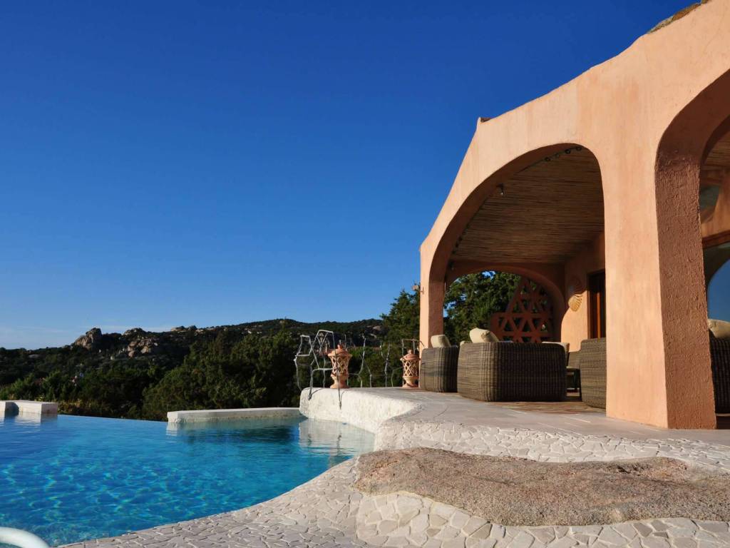 Villa a Arzachena in Via Giuseppe Solaris - Foto 2