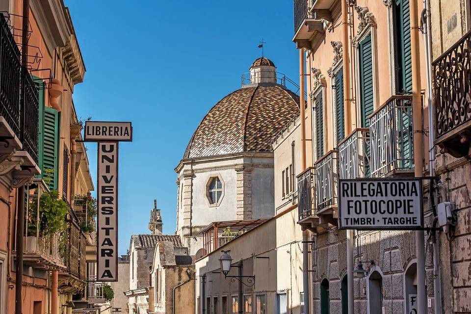 Palazzo / stabile a Villasimius in Piazza Antonio Gramsci, 8 - Foto 3