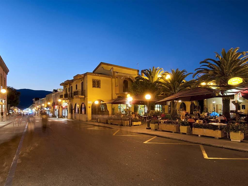 Palazzo / stabile a Villasimius in Piazza Antonio Gramsci, 8 - Foto 4