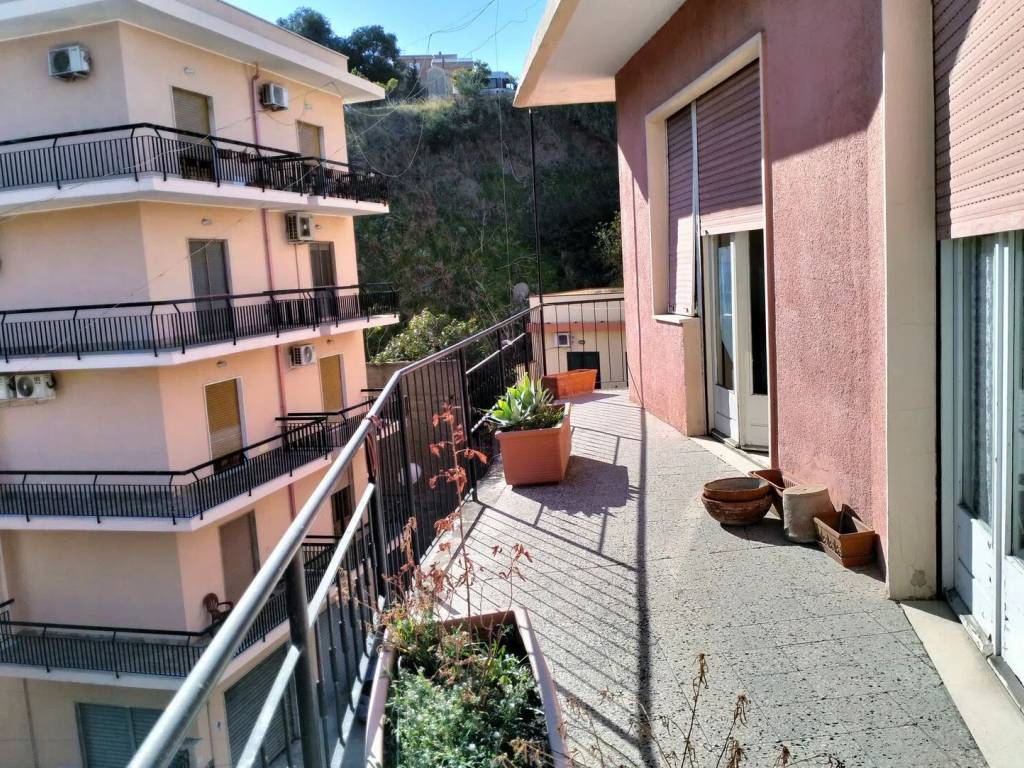 Appartamento a Reggio calabria in Via Santa Lucia Al Torrente - Foto 3