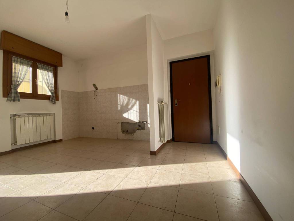 Appartamento a Borgomanero in Via Giuseppe Verdi - Foto 3