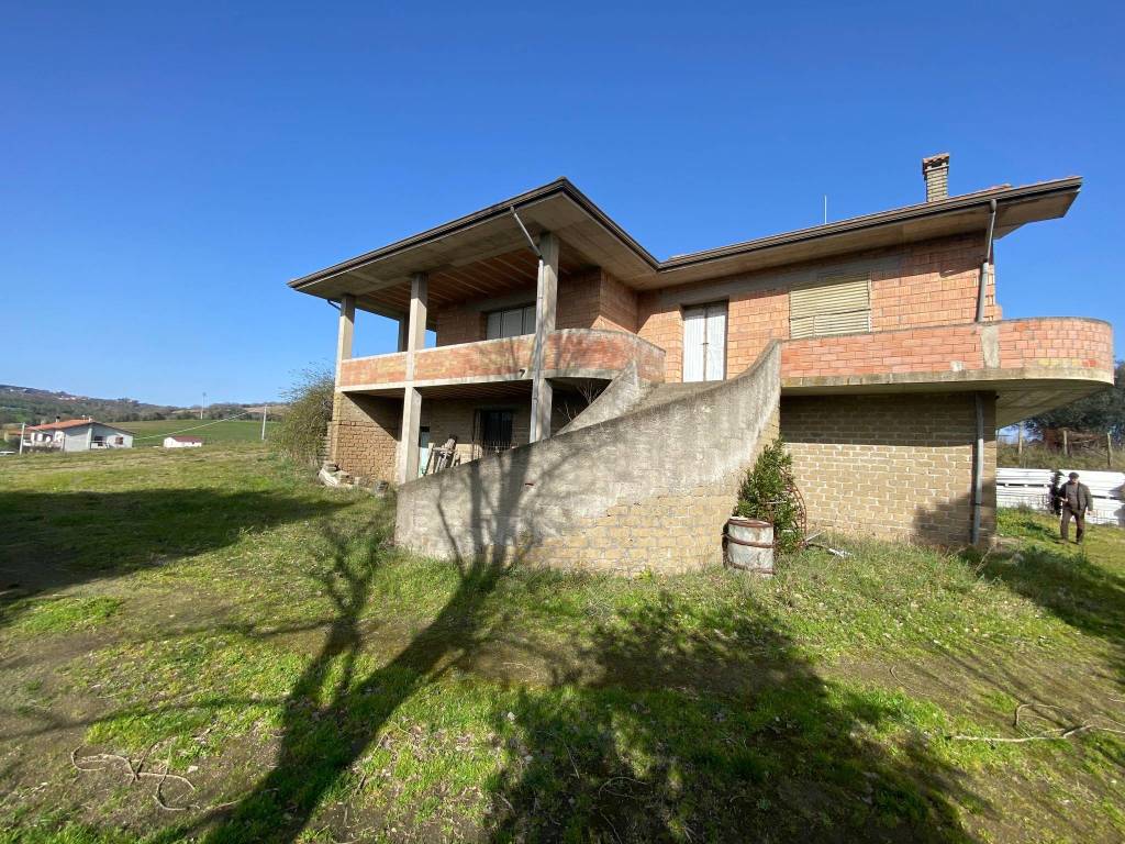 Villa a Montefiascone in Via Paternocchio - Foto 4