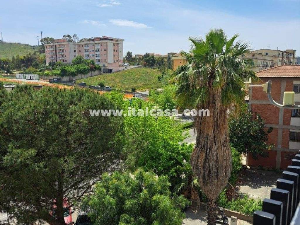 Appartamento a Crotone in via giovanni paolo II - Foto 3