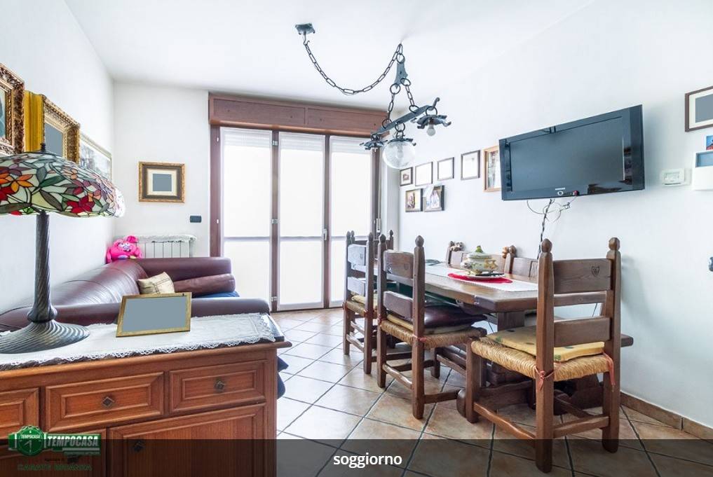 Appartamento a Verano brianza in Via Monte Grappa, 19 - Foto 2