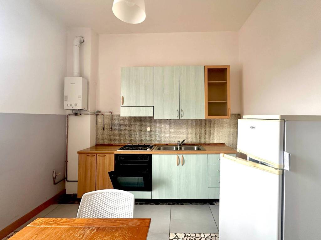 Appartamento a Arona in Via Torino - Foto 4