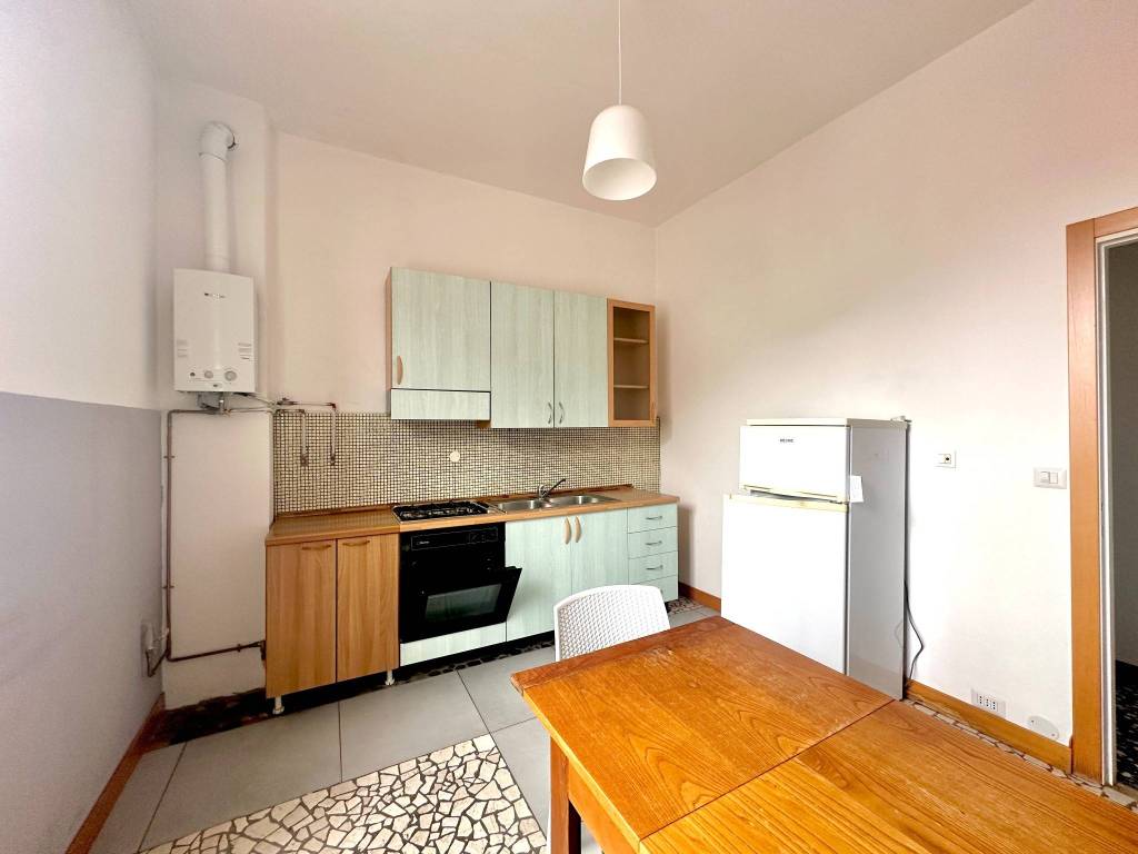 Appartamento a Arona in Via Torino - Foto 5