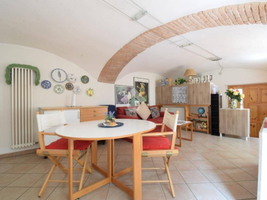 Appartamento a Chatillon in Via Monte Cervino, 5 - Foto 2