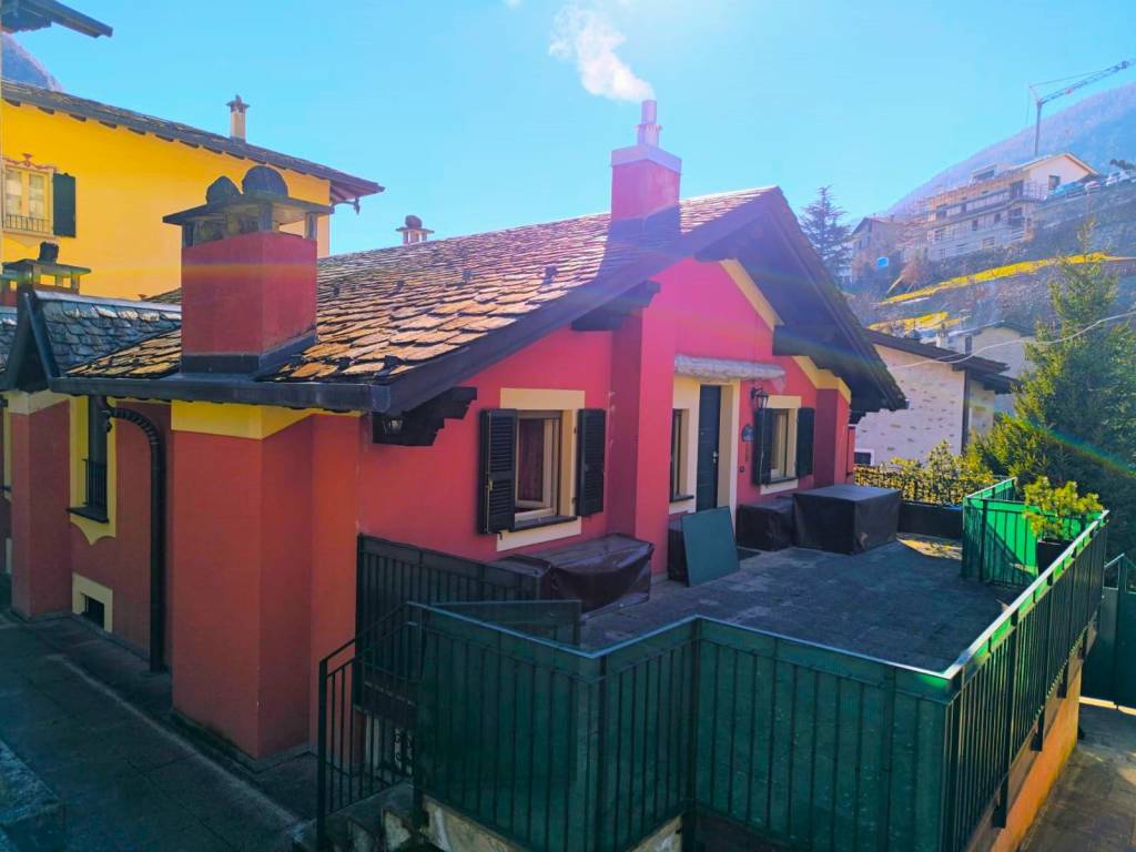 Appartamento a Chiesa in valmalenco in Via Milano, 46 - Foto 2