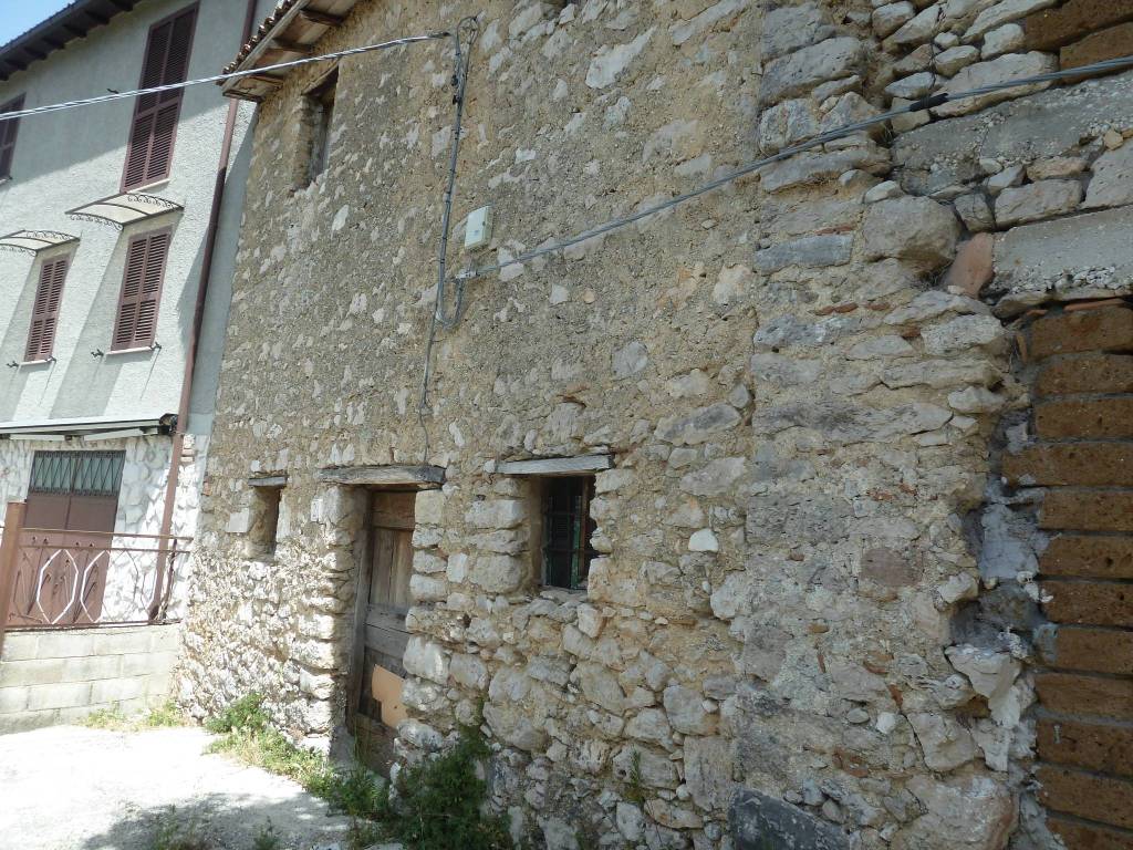 Immobile a Pereto in Via Vittorio Veneto - Foto 5