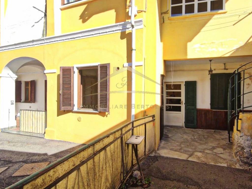 Appartamento a Quarona in Via 4 Novembre, 11 - Foto 2