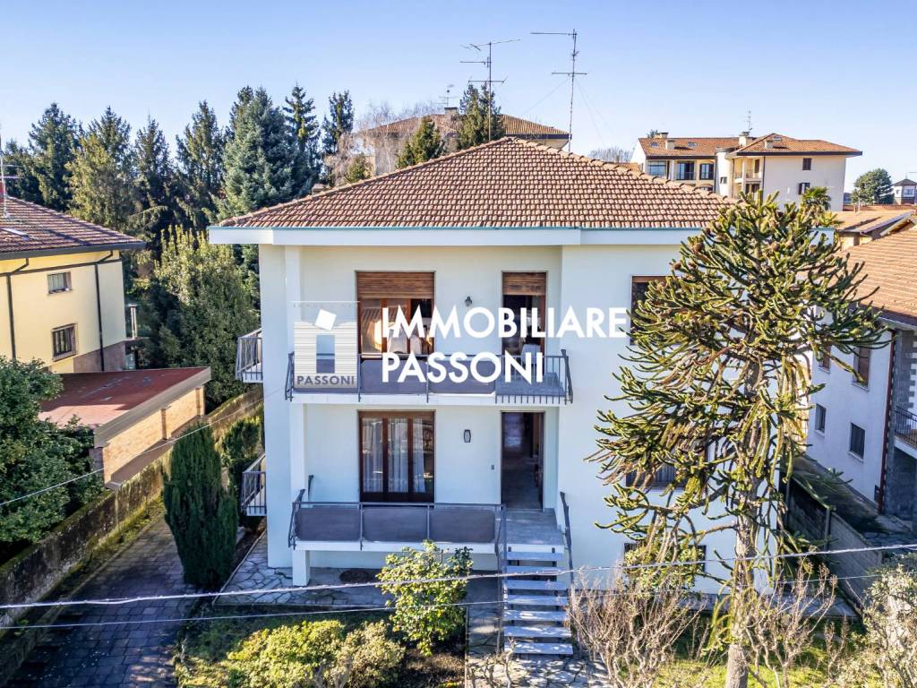 Villa a Fagnano olona in Via Roma, 44 - Foto 2