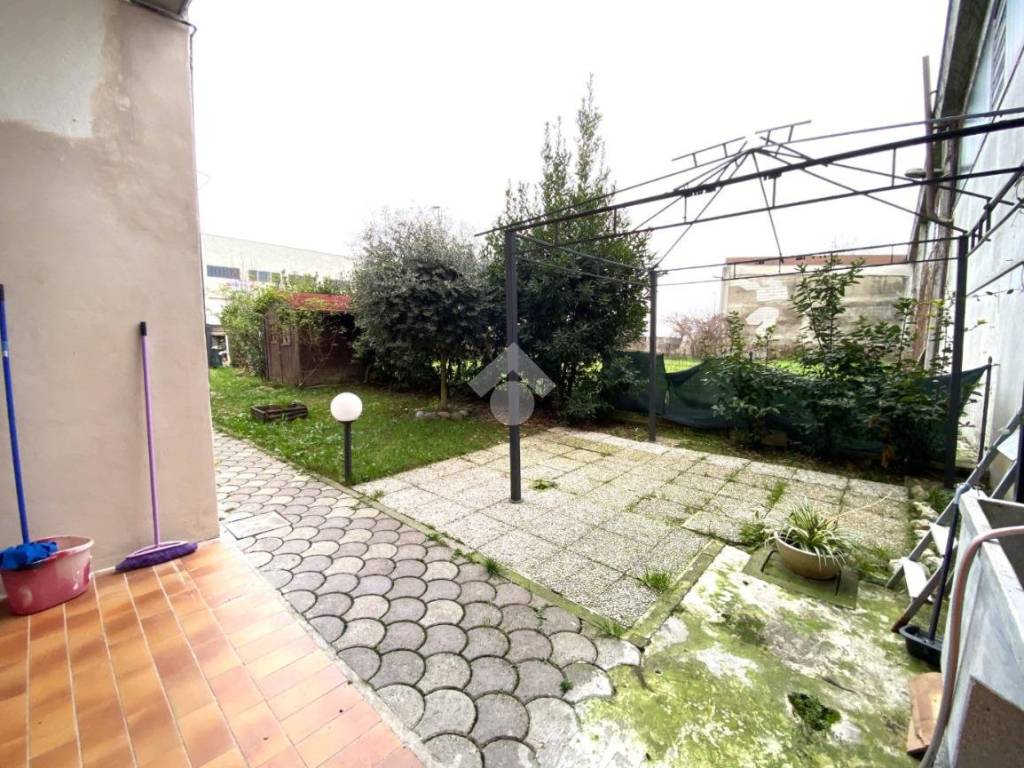 Casa indipendente a Casaletto vaprio in Via dell'Industria, 6 - Foto 3