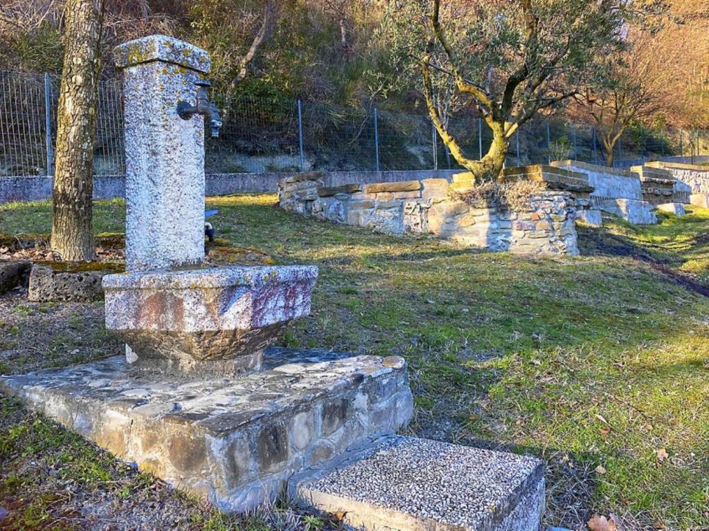 Villetta a schiera a Sant'angelo in vado in Via Pianmeletese, 55 - Foto 5