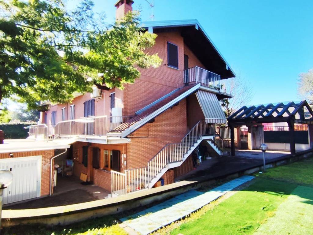 Villa a Marnate in Via Roma, 11 - Foto 4