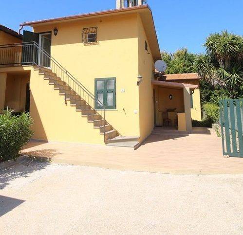Villa a Montalto di castro in Via Dei Glicini - Foto 3