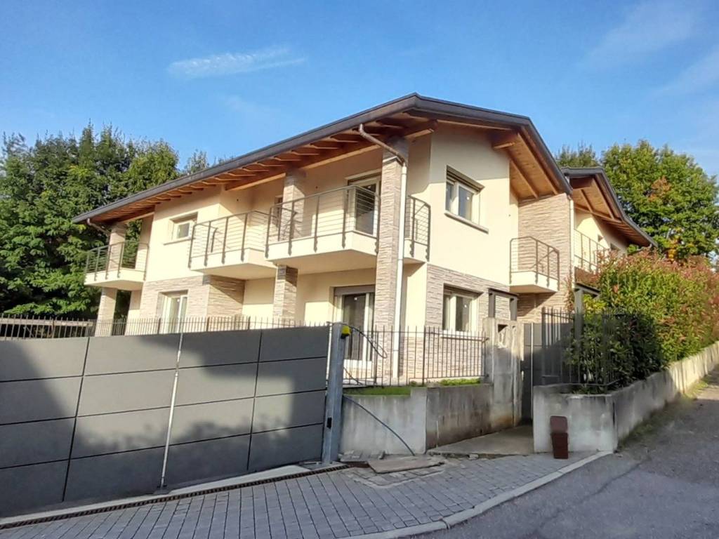 Villa a Lentate sul seveso in Via per Mocchirolo - Foto 2