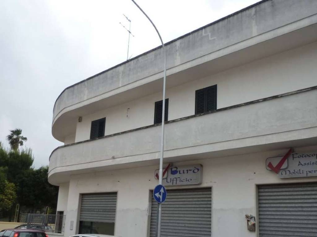Immobile a Carmiano in via Stazione Ang. Via Pasubio - Foto 3