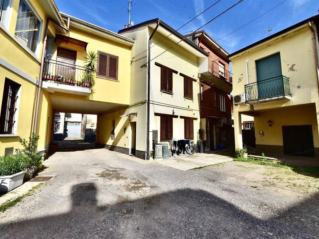 Casa indipendente a Caronno pertusella in Via Trieste, 1141 - Foto 2