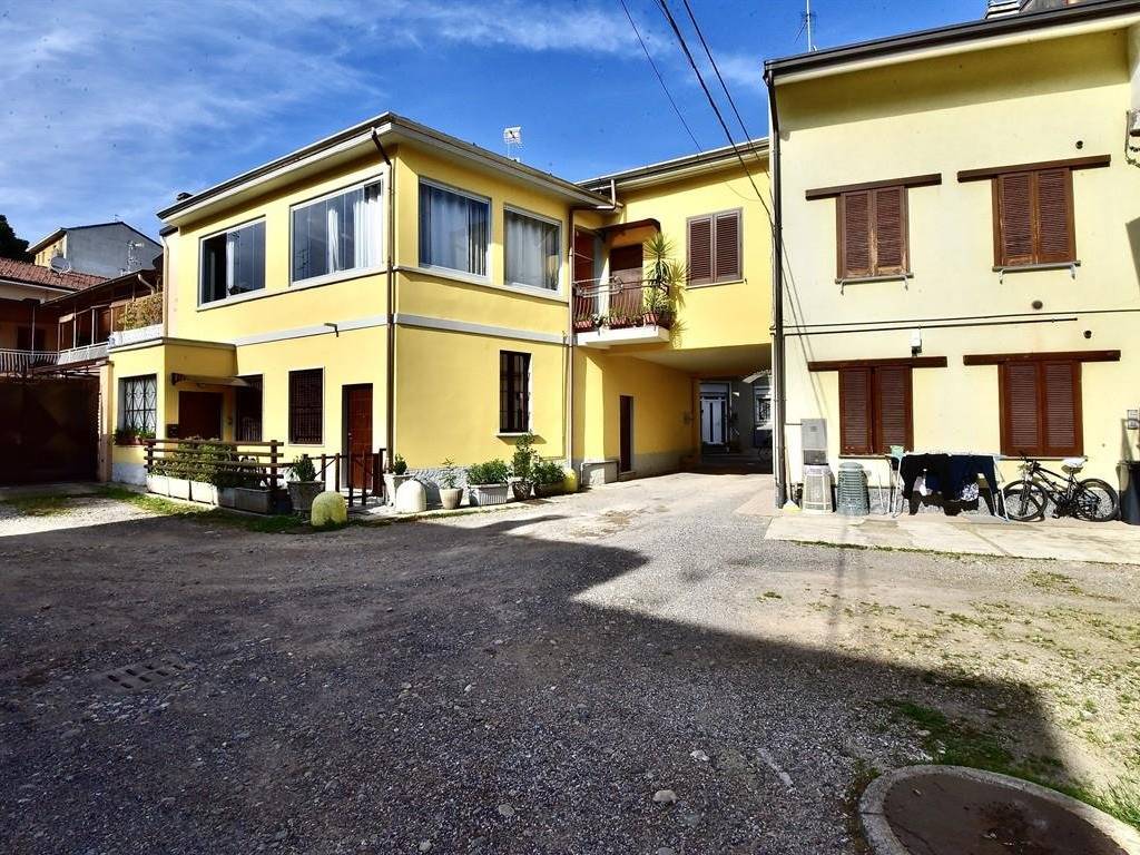Casa indipendente a Caronno pertusella in Via Trieste, 1141 - Foto 3