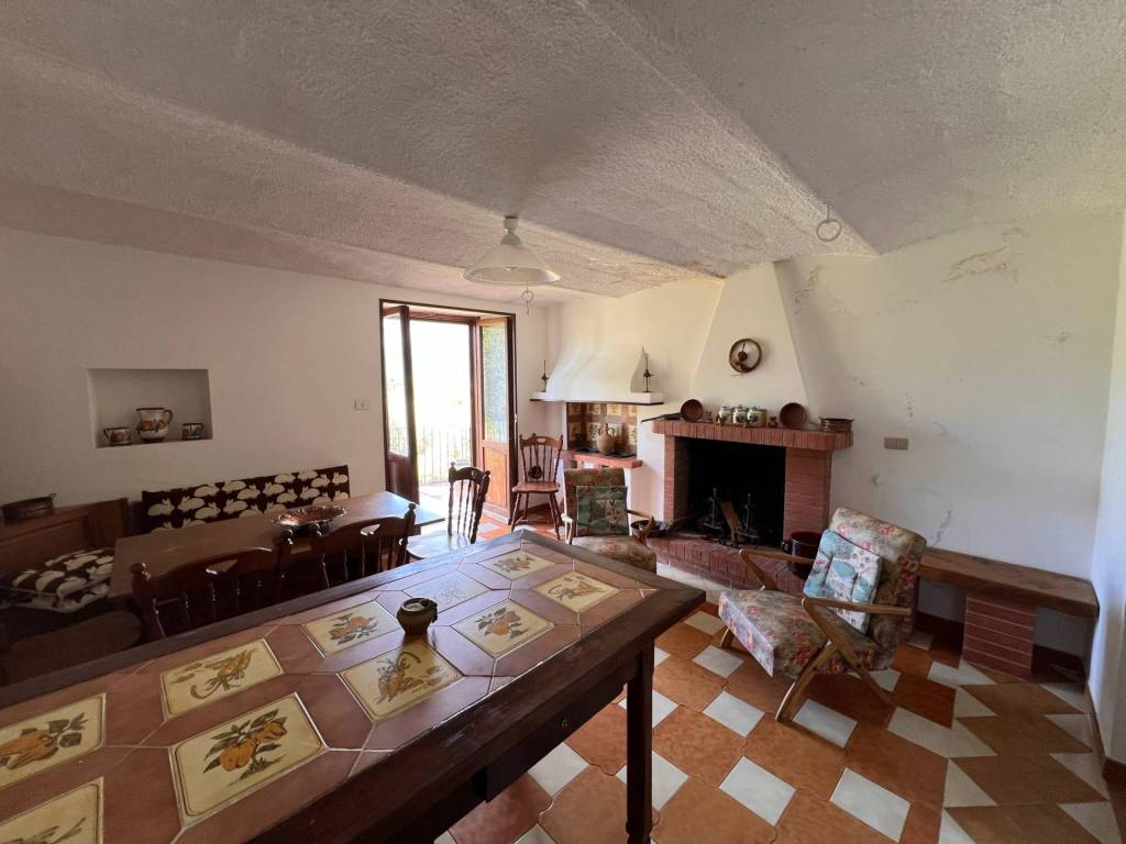 Casa indipendente a Civitaquana in Contrada Vicenne, 77 - Foto 2